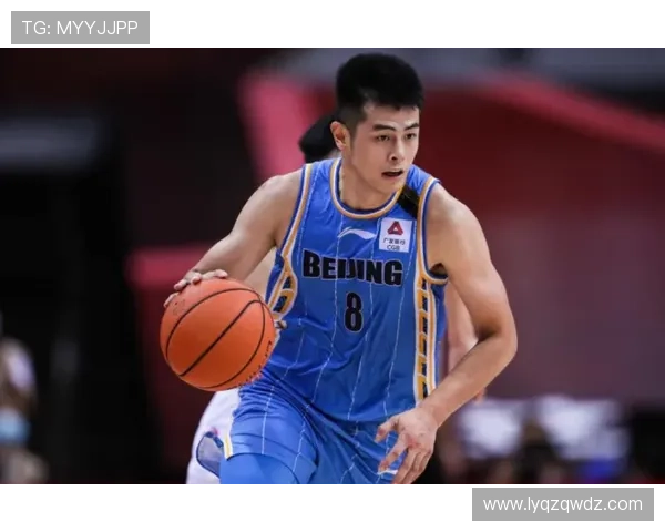 杭州篮球队在总决赛积分榜上以52分稳居首位展现强劲实力